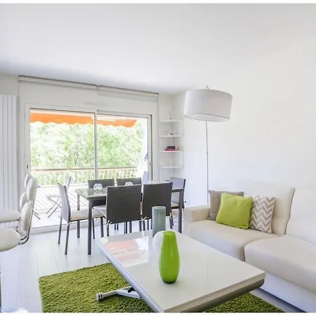 Fleuries Grand 2 Pieces Climatise Appartement *