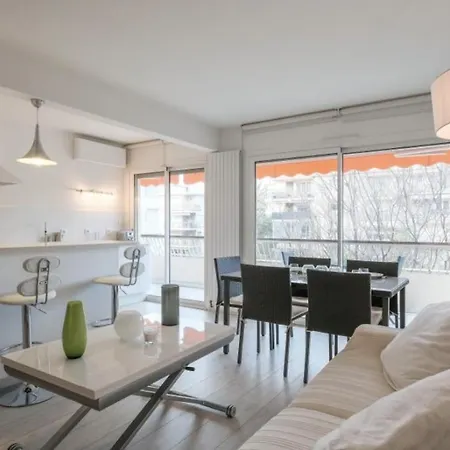 Fleuries Grand 2 Pieces Climatise *