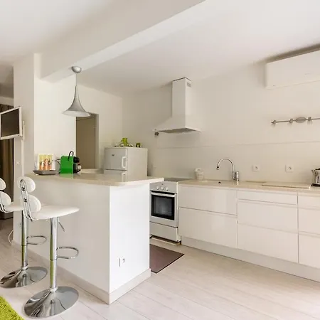 Fleuries Grand 2 Pieces Climatise *