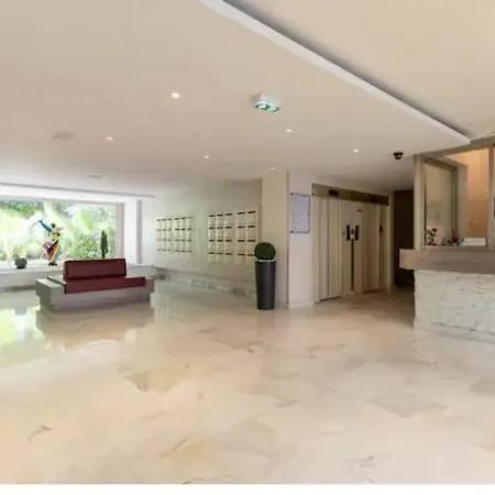 Fleuries Grand 2 Pieces Climatise Cannes